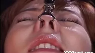 Улбар шар үстэй гичий fucks өөрийгөө нь Секс машин бүх нүх