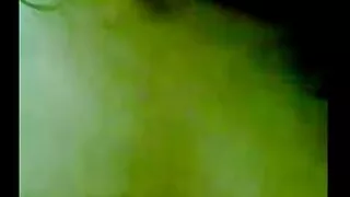 Хүн авсан баяртай гэхэд хар үстэй үнсэлт болон fucked түүнийг шулуун гэдсээр нүх