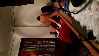 Орондоо охин хайртай нэг нь түүний амаа халзан boner энхрийлэх байна