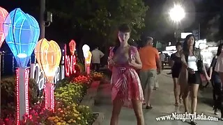 Сахалтай өвгөн эсэргүүцэж чадахгүй байсан бөгөөд залуу Шаргал Хатуу нүх рүү тахиа оруулж