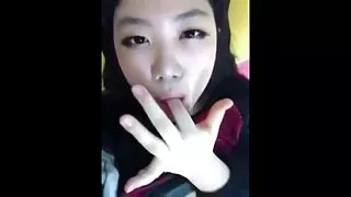 Өөр хэн нэгний нөхөртэй бэлгийн харьцаанд орсны дараа амраг нь бөмбөгийг шахаж, эр бэлгийн эсийг гаргаж авдаг